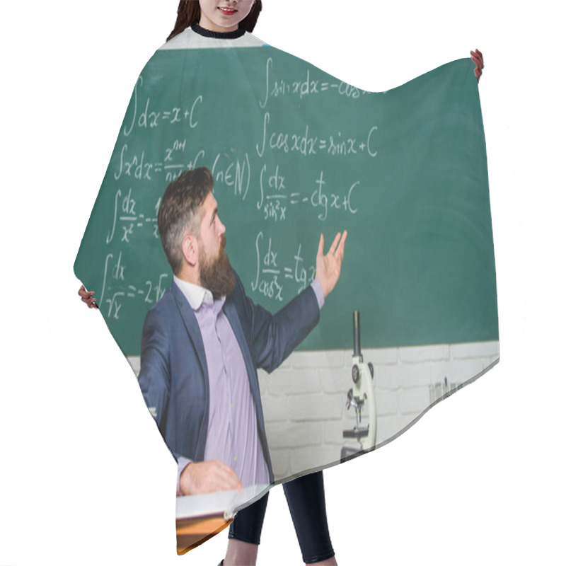 Personality  Teaching And Education. University Teacher Use Teaching Aids. Bearded Man Teaching Chemistry In School. Pedagogical Techniques And Teaching Methods Hair Cutting Cape