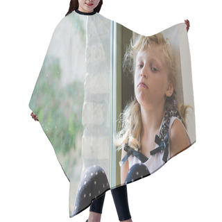 Personality  Bored Little Girl Hair Cutting Cape