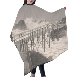 Personality  Bridge Over Troubled Waters Hair Cutting Cape