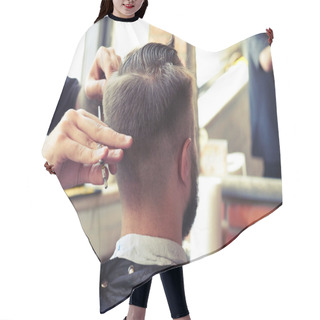 Personality  Barber Cutting Hair With Scissors Hair Cutting Cape