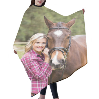 Personality  Beautiful Elegance   Cowgirl With Horse Hair Cutting Cape