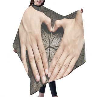 Personality  Heart Shape Hair Cutting Cape