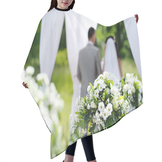 Personality  White Flowers Wedding Decorations Hair Cutting Cape