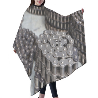 Personality  Rolled Motor Chains Hair Cutting Cape