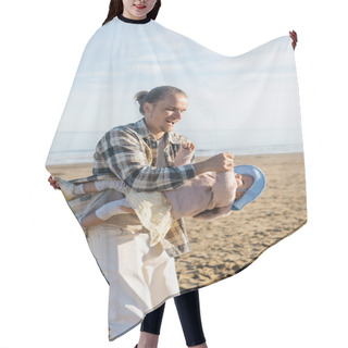Personality  Happy Young Father Playing With Baby On Beach In Treviso Hair Cutting Cape