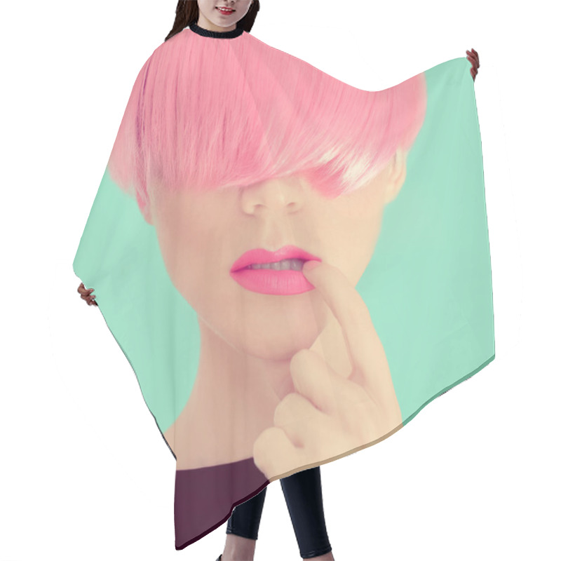 Personality  Fashion Girl With Pink Hair. Hair Cutting Cape