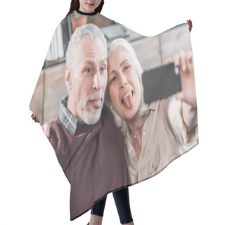 Personality  Senior Couple Taking Selfie Hair Cutting Cape