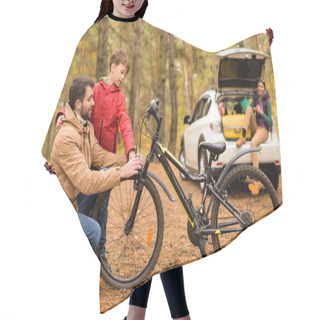 Personality  Father Teaching Son To Ride Bicycle Hair Cutting Cape