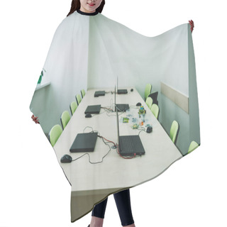 Personality  Classroom Hair Cutting Cape