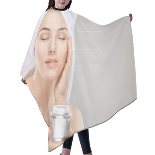 Personality  Applying Cosmetic Cream Hair Cutting Cape