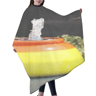Personality  Colorful Jar Fountain Hair Cutting Cape