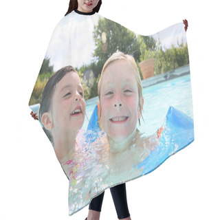 Personality  Kids Playing In Swimming-pool Hair Cutting Cape