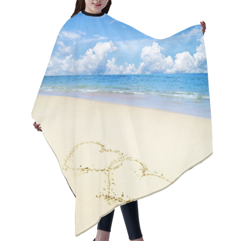 Personality  Hearts Drawn In The Sand Hair Cutting Cape