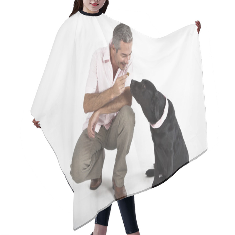 Personality  Man Playing With Labrador Dog Hair Cutting Cape