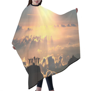 Personality  On The Top Of The World Together Hair Cutting Cape