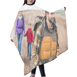 Personality  Man With Wife And Son Backpacking Hair Cutting Cape