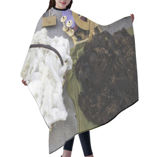 Personality  Sheep Wool Hair Cutting Cape