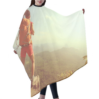 Personality  Successful Woman Hiker Hair Cutting Cape