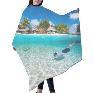 Personality  Man Swimming Underwater Hair Cutting Cape