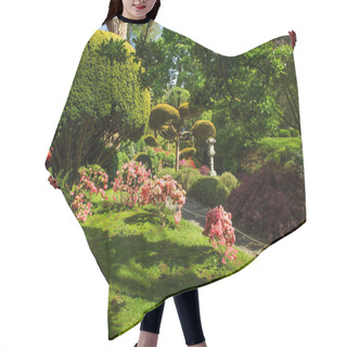 Personality  Figured Crop Of Plants Hair Cutting Cape