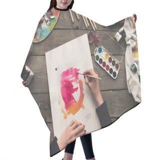 Personality  Artist Drawing With Watercolor Paints Hair Cutting Cape