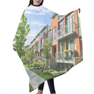 Personality  Modern Town Houses Hair Cutting Cape