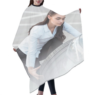 Personality  Woman Changing Car Tire Hair Cutting Cape