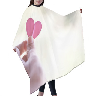 Personality  Hand Holding Paper Heart Hair Cutting Cape