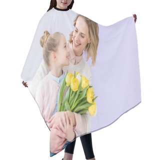 Personality  Cute Child Embracing Mother With Tulips Bouquet On 8 March Hair Cutting Cape