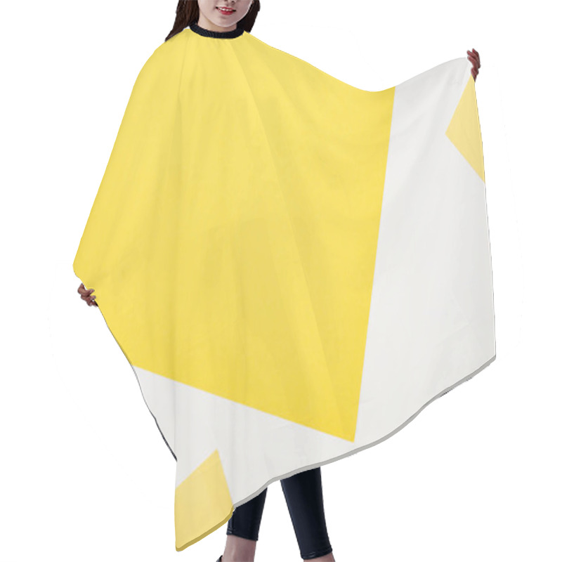 Personality  Top View Of Geometric Yellow And White Background Hair Cutting Cape