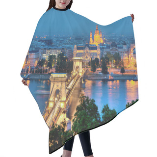 Personality  Budapest By Night, City And Chainbridge Hair Cutting Cape