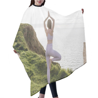 Personality  Vrksasana Hair Cutting Cape