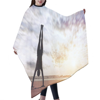 Personality  Handstand Near The Ocean Hair Cutting Cape