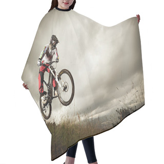 Personality  Young Man Riding A Mountain Bike Downhill Style Hair Cutting Cape
