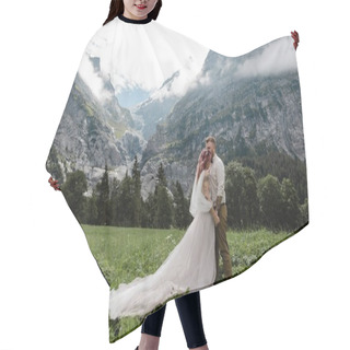 Personality  Bridal Couple Hair Cutting Cape