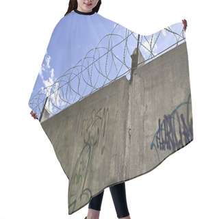 Personality  Barbed Wire Wall And Blue Sky Hair Cutting Cape