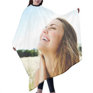 Personality  Carefree Friendly Approachable Girl Hair Cutting Cape