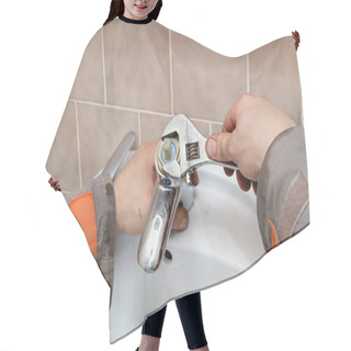 Personality  Plumber Hair Cutting Cape