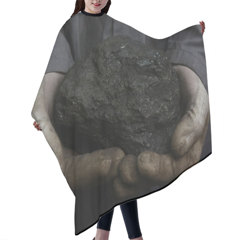 Personality  Coal In The Hands Hair Cutting Cape