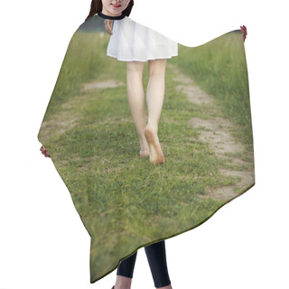 Personality  Woman Walking On The Grass Hair Cutting Cape