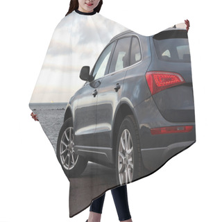 Personality  Rear View Of A Luxury SUV Hair Cutting Cape