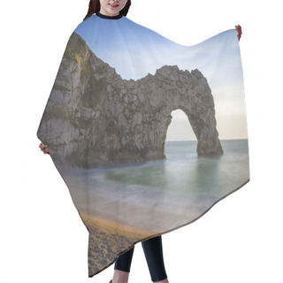 Personality  The Famous Arch Of Durdle Door, Lulworth, UK Hair Cutting Cape