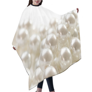 Personality  Pearl On White Hair Cutting Cape