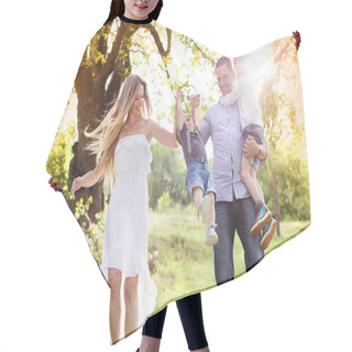 Personality  Family Spending Time Together Hair Cutting Cape