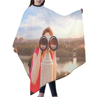 Personality  Looking At You Hair Cutting Cape