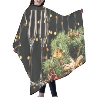 Personality  Wineglasses And Christmas Wreath Hair Cutting Cape
