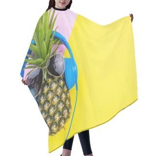 Personality  Fashion Pineapple. Bright Summer Color. Beach Clothes Accessorie Hair Cutting Cape