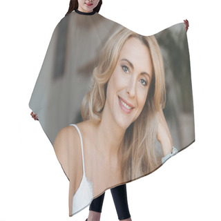 Personality  Beautiful Middle Aged Woman Hair Cutting Cape