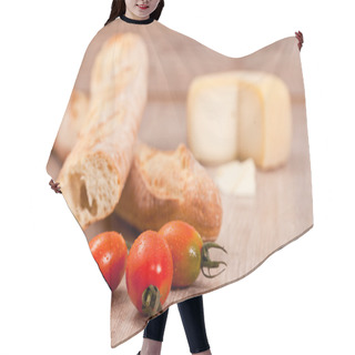 Personality  Baguette And Tomatoes Hair Cutting Cape