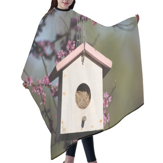 Personality  Spring Time Close Up Bird House Hair Cutting Cape